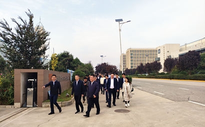 團(tuán)市委、市貿(mào)促會(huì)、市青企協(xié)一行到工投集團(tuán)涇河產(chǎn)業(yè)園考察交流